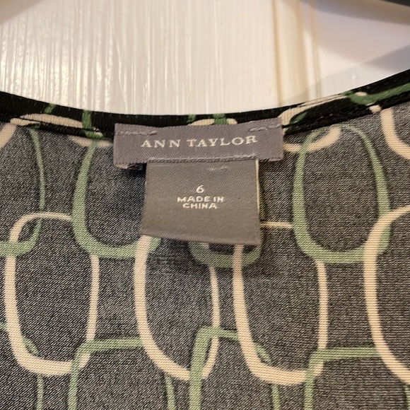EUC Ann Taylor dress size 6 chain pattern with green, beige and black. - Picture 2 of 4